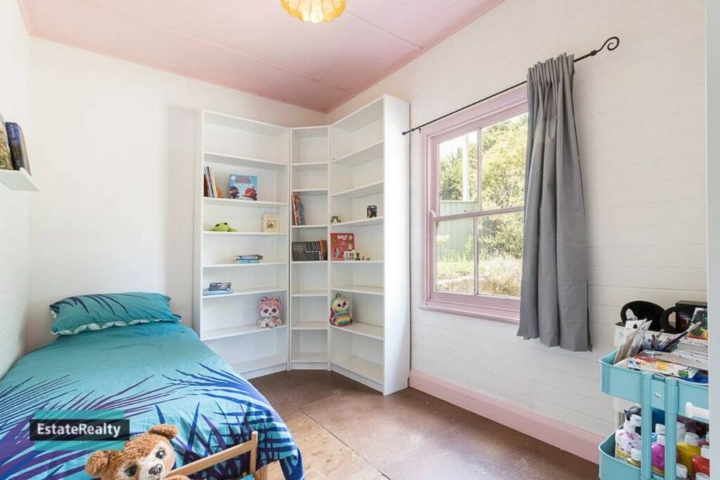 Photo of a child’s bedroom